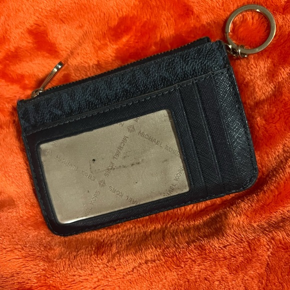 Michael Kors - Picture 3 of 3